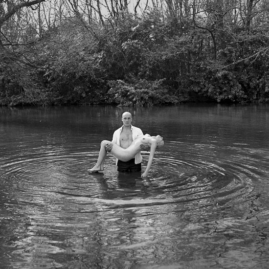 La photographe Marie Mons, diplômée de direction artistique en 2007